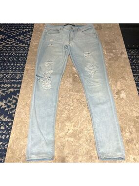 Express Jeans Light Colored Ripped Skinny Size 4R extremely soft